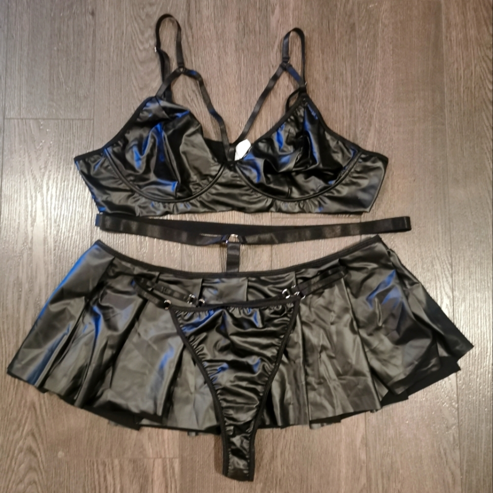 4XL Vegan Leather Lingerie Set